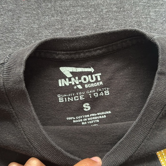 ✌🏼 In-N-Out Burger Tees | 2 for $10 - Picture 5 of 7